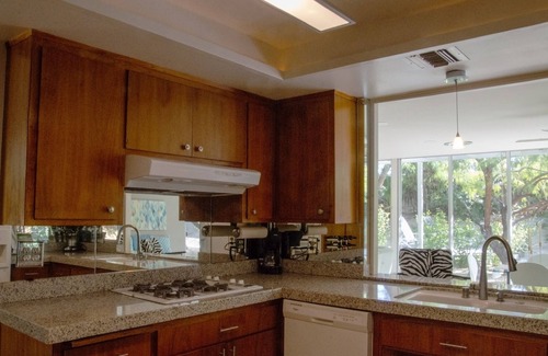 Cathedral City Cove Casa | Secluded Midcentury Oasis! Pool, spa, outdoor kitchen, super close to hiking 🌴
