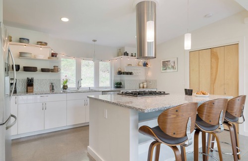 Housatonic Casa | Secluded + Modern | Enclosed Patio, Forest Views | Woodland Zen by AvantStay