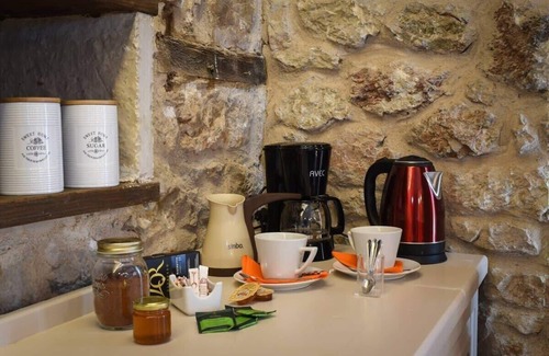 Dimitsana Casa | Villa de piedra Theonimfi en el paraíso de montaña