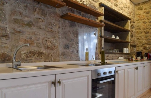 Dimitsana Casa | Villa de piedra Theonimfi en el paraíso de montaña