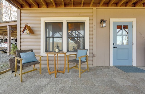 Mars Hill Cabaña | Mtn Views & Fire Pit: Couple's Escape in Mars Hill