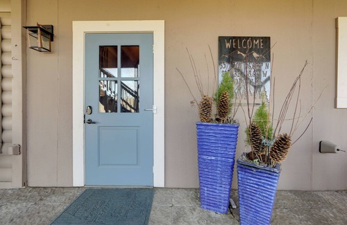 Mars Hill Cabaña | Mtn Views & Fire Pit: Couple's Escape in Mars Hill