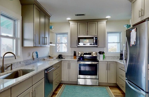 South Beach Casa | Secluded Oceanfront Home, Amazing Sunsets, Steps from Beach, Wrap Around Deck, BHI/Shoals Clubs+Golf