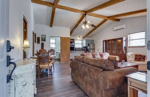 Cosby Cabina | Secluded - Renovated Cabin - Enjoy Peace & Quiet