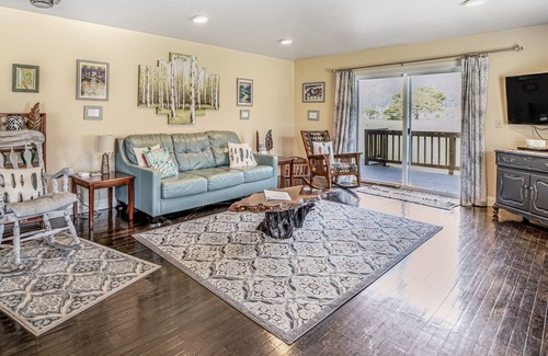 Orick Casa | Secluded retreat with easy access to town and beach, free WiFi, and deck