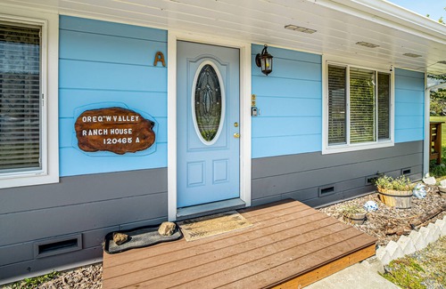 Orick Casa | Secluded retreat with easy access to town and beach, free WiFi, and deck