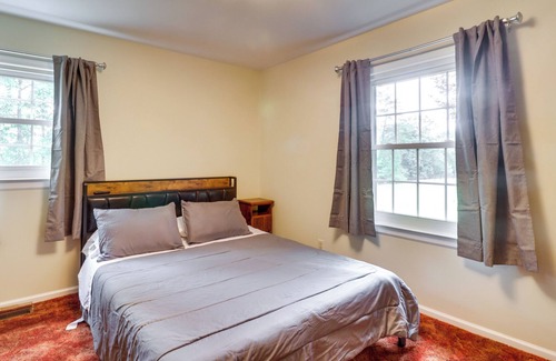 Rochelle Casa | Secluded Rochelle Home w/ Porch & Mountain Views!