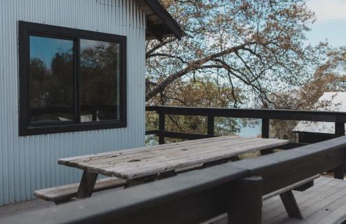 Dunlap Casa | Secluded rustic 2-bedroom cabin on private land