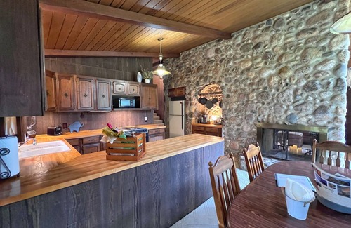 Custer Casa | Secluded Setting On French Creek In The Southern Black Hills