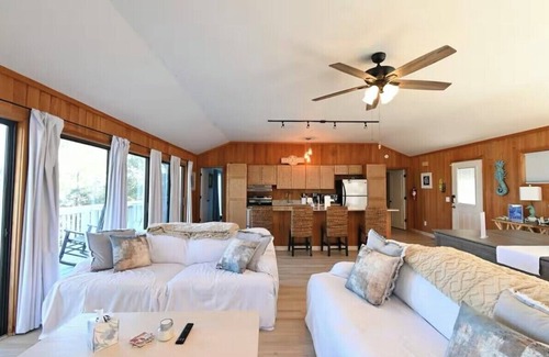 Saint Helena Island Casa | Secluded Shoreline Retreat