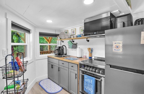 Hampstead Casa | Secluded Tiny Home Only Minutes To ☀️ 🏝 Topsail Island, NC 🏝☀️