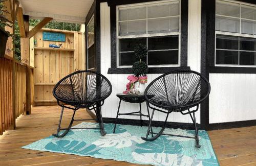 Hampstead Casa | Secluded Tiny House in Hampstead, North Carolina and near Top Sail Island, Perfect for a Weekend by the Sea