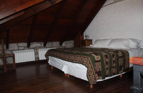 Coneta Cama Y Desayuno | Secluded traditional Argentine Chateau - Near airport/center of town