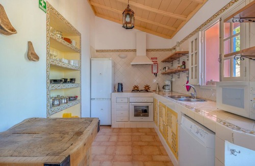 Tavira Villa | Villa aislada con piscina privada y terrazas con vistas al mar.