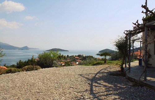 Dorida Villa | Trizonia House - villa de lujo de ensueño con vista al mar y piscina privada