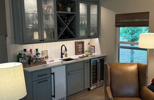 Eagle Rock Cabina | Secluded Waterfront Getaway - Huge Game Room, Fire Pit, 2.5 BR + 5 bed Bunk Room