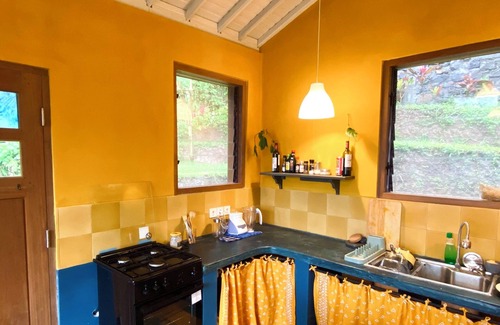 Selemadeg Cabina | Secluded Wooden Cabin Overlooking Rice Terraces