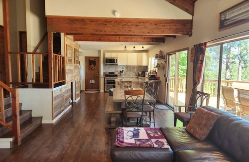 Twain Harte Casa | Secluded Woodland Escape with Panoramic Views