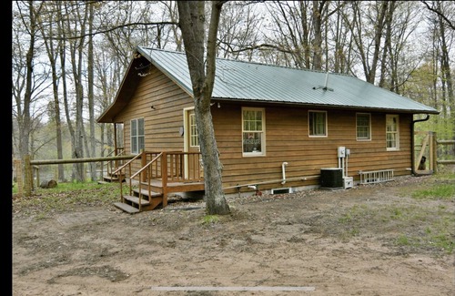 Spooner Cabina | Secluded Yellow River Cabin