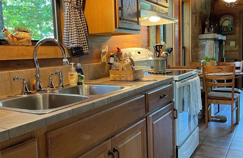 Marshall Cabina | Secluded yet within minutes of your favorite outdoor activities!!