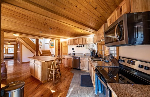 Stanardsville Casa | Secluded Zen River Retreat