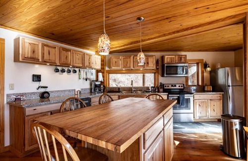 Stanardsville Casa | Secluded Zen River Retreat