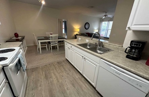 Haines City Condominio | Second Floor 2-Bedroom Condo in Southern Dunes