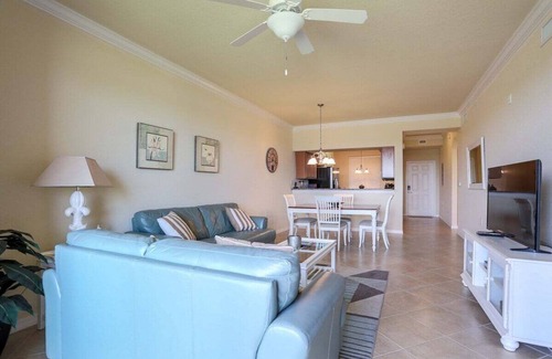 Braden River Condominio | Second Floor River Strand Condo Overlooking the Golf Course - Sunny Life