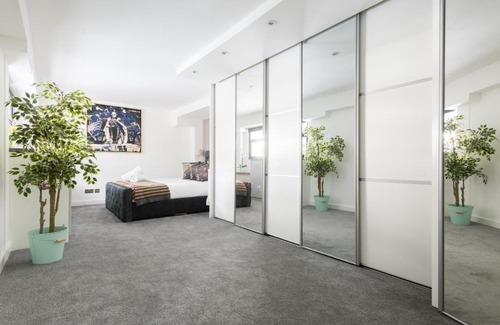 Prince's Apartamento | Second Nest London Warehouse