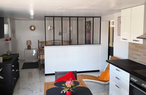 Hombourg-Haut Apartamento | Secret Garden and Nature Refuge