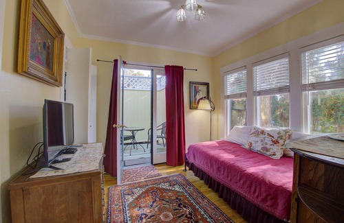Oak Park Cama Y Desayuno | Secret Garden Inn and Cottages
