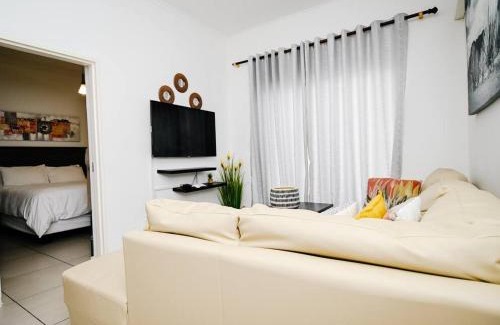 Greater Johannesburg Metropolitan Area Apartamento | Secure and comfortable , Fully equipped Unit