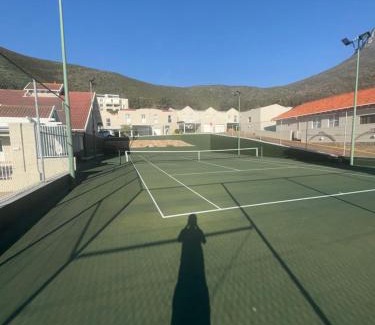 Fresnaye Apartamento | Secure Estate Home with 24 Hour Surveillance