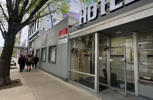 South Loop Hotel | Secure, Private, Free Wi-Fi and Coffee, Accessible