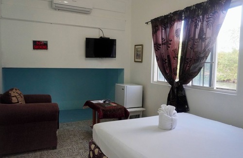 Belize City Apartamento | See Belize POOLSIDE ECONOMY SeaView ROOM