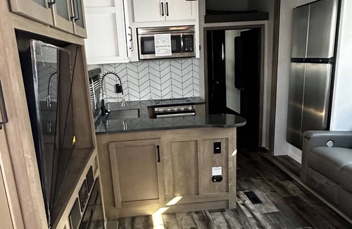 Seeley Casa | See More Trailer