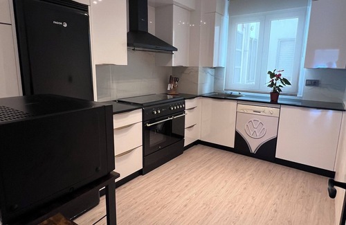 Dean Pequeno Apartamento | See views, beach at 50meters walking distance