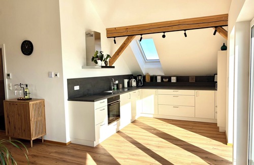 Seekirchen Markt Apartamento | "Seeblick" guest house - Bright penthouse apartment on the outskirts of Salzburg