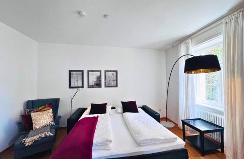 Altstadt Apartamento | seeglueck SEELIEBE - Charmante Jugendstilwohnung mit Parkplatz direkt im Zentrum nahe Bahnhof und Seeufer in Konstanz
