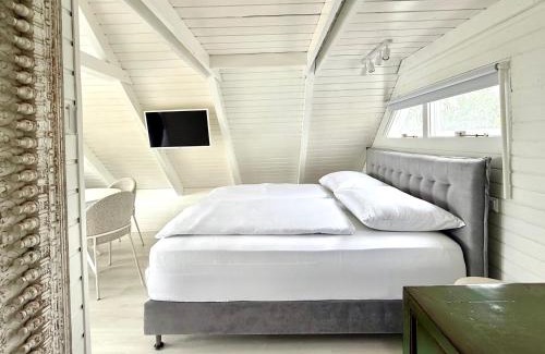 Rust Chalet De Esquí | Seehütte Schilfhaus inklusive E-Boot am Neusiedler See