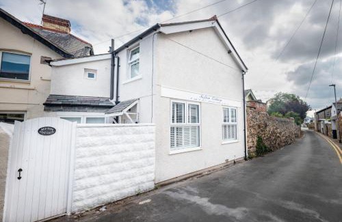 Deganwy Casa | Sefton Cottage
