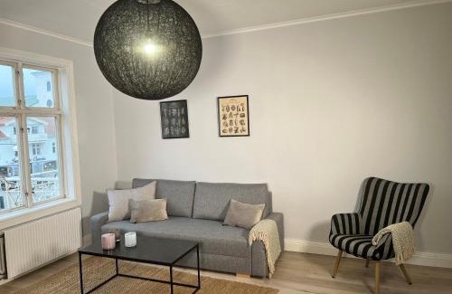 Bukten Apartamento | Sekelskiftescharm i Hjärtat av Strömstad, 4 bäddar - Historic Charm, for 4 Guests