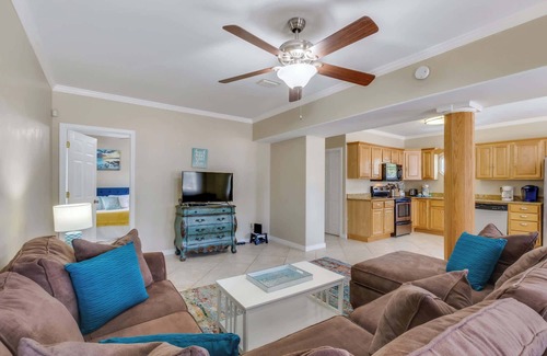 Gulf Shores Casa | Sel De Vie Lower level, 2 BR, sleeps 8, dog friendly