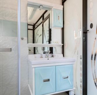 Chaneng Casa | SelaMod Village Guest House