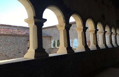 Santa Coloma de Farners Cabaña | Casa rural (alquiler íntegro) Monestir de Sant Salvi para 26 personas