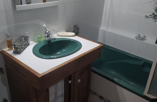 Saint-Andre-de-Valborgne Apartamento | SELF-CONTAINED STUDIO IN THE HEART OF THE CEVENNES WITH PRIVATE WATERFALL