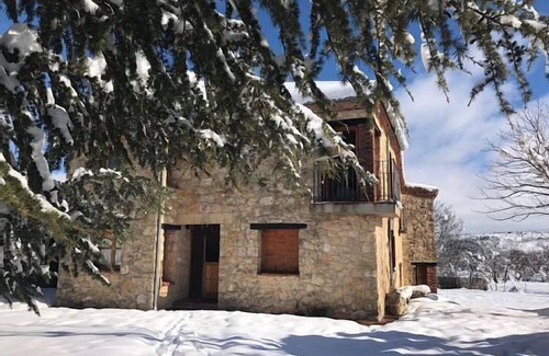 La Salceda Cabaña | Casa rural (alquiler íntegro) La Solanilla 2 para 10 personas