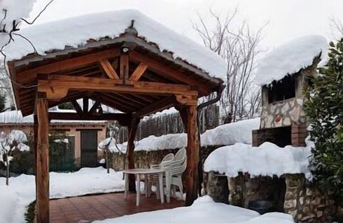 Sigueruelo Cabaña | CASA RURAL CON ENCANTO en centro urbano próxima a pista de esquí, Segovia