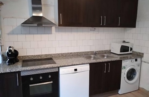 Sant Pere de Torello Cabaña | Casa rural (alquiler íntegro) Mas El Collell para 12 personas