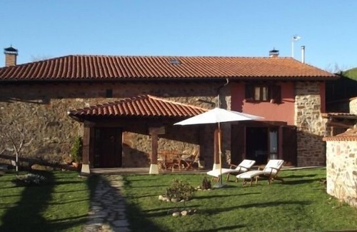 Pineda de la Sierra Cabaña | Casa rural (alquiler íntegro) El Hayedo para 8 personas